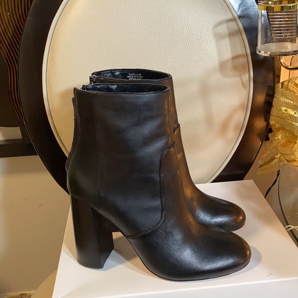 Beautiful French connection boots fairly used. - Picture 4 of 9